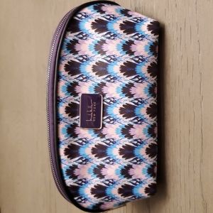 Brand new Nicole Miller cosmetics travel bag